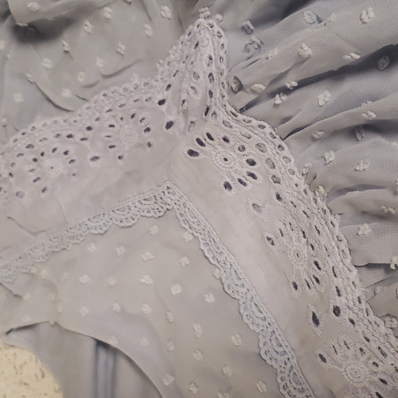 ♥️New boutique swiss dot flutter sleeve top - Picture 14 of 14